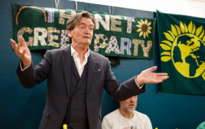 Fergal Sharkey speaking to Thanet Green Party meeting against water pollution in Ramsgate 24/02/23